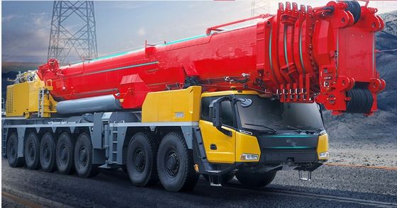 Equipamento de construção de guindastes móveis de caminhões de 25 toneladas com capacidade de tanque de combustível de 400-500L