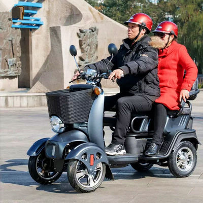 Veículo elétrico doméstico de quatro rodas, scooter pequeno, veículo elétrico regulado de três lugares para adultos e idosos para lazer